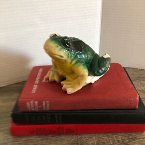 Vtg Chalkware Frog Statue